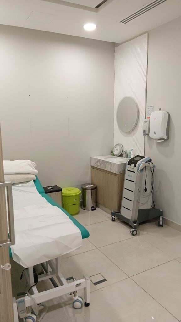 Chughtai Clinic Dubai facility