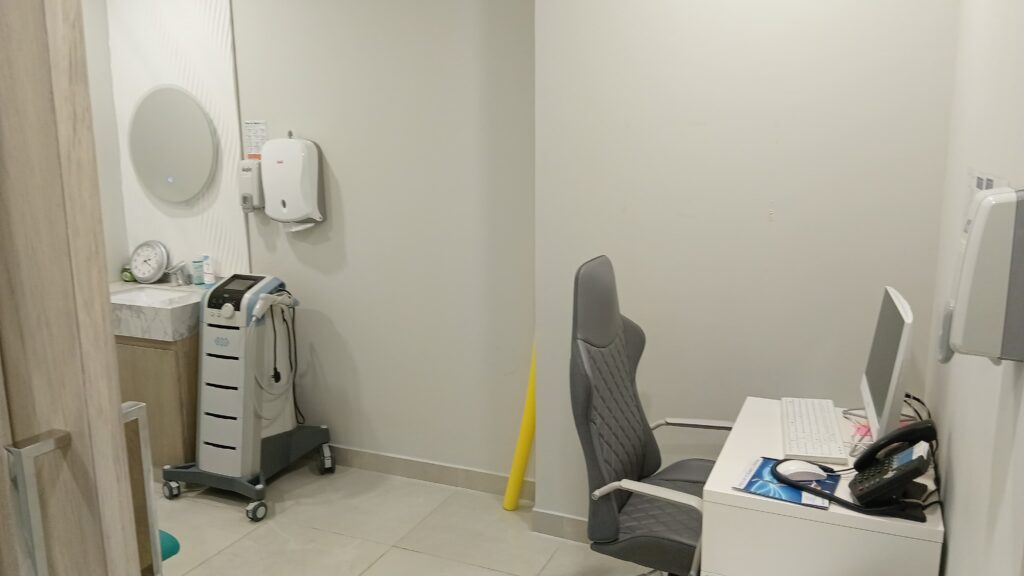 Chughtai Clinic Dubai facility